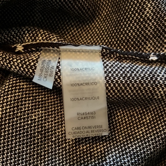 Calvin Klein XL - Picture 4 of 4